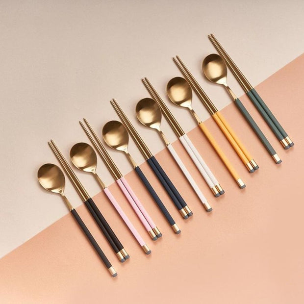 Kara Gold Spoon & Chopsticks Set